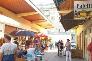 Schnellimbis zur Lahner Wurst Vorgartenmarkt 06-07-2019